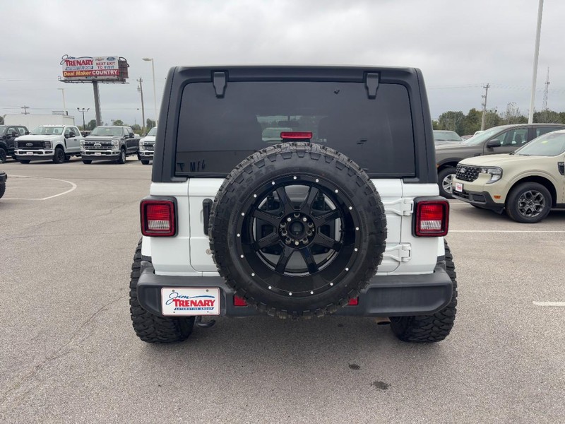 Jeep Wrangler Unlimited Vehicle Image 05