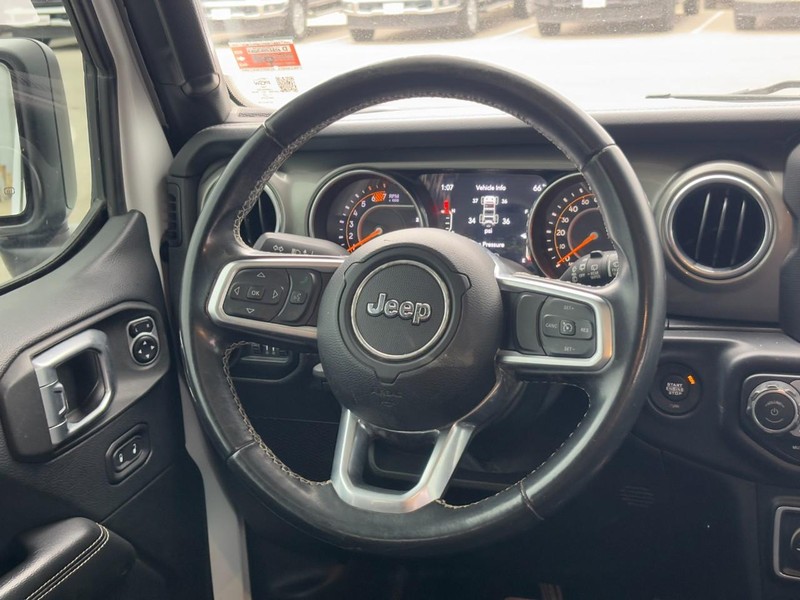 Jeep Wrangler Unlimited Vehicle Image 12