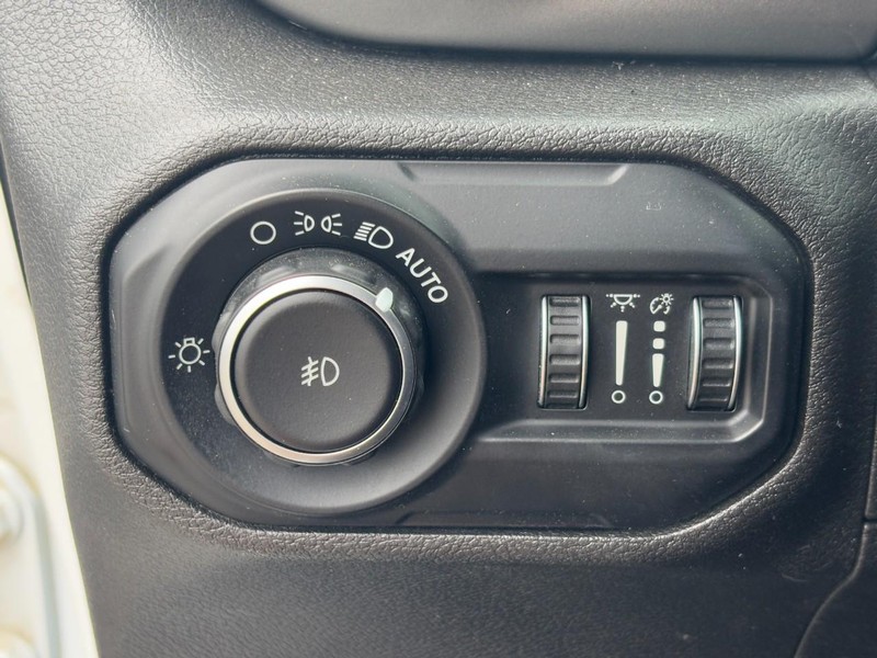 Jeep Wrangler Unlimited Vehicle Image 15