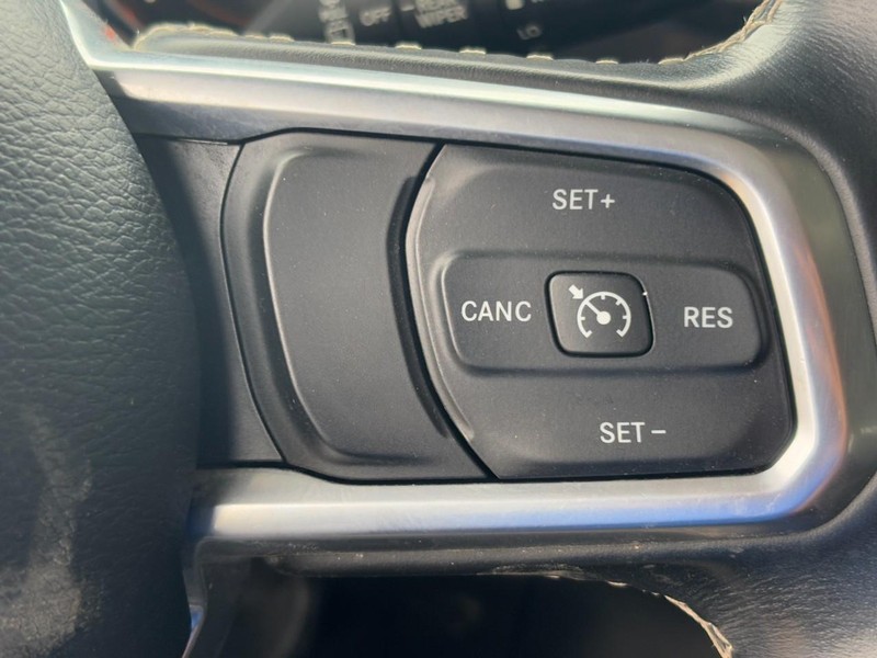 Jeep Wrangler Unlimited Vehicle Image 17
