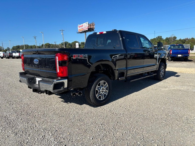 Ford Super Duty F-250 SRW Vehicle Image 03