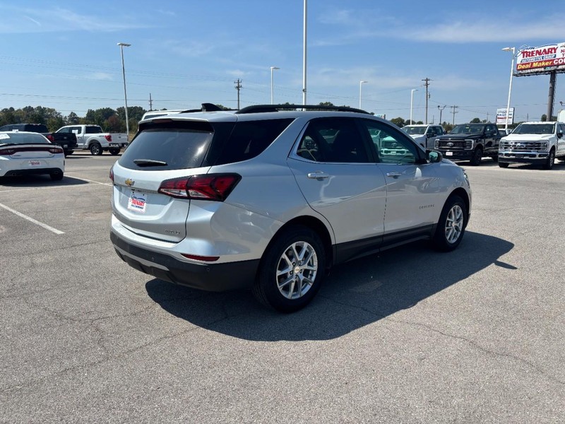 Chevrolet Equinox Vehicle Image 03