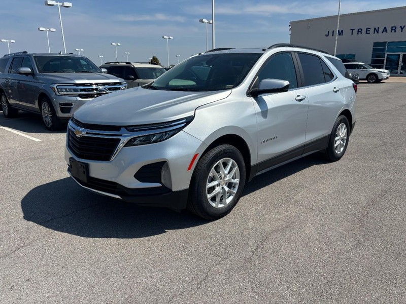 Chevrolet Equinox Vehicle Image 08