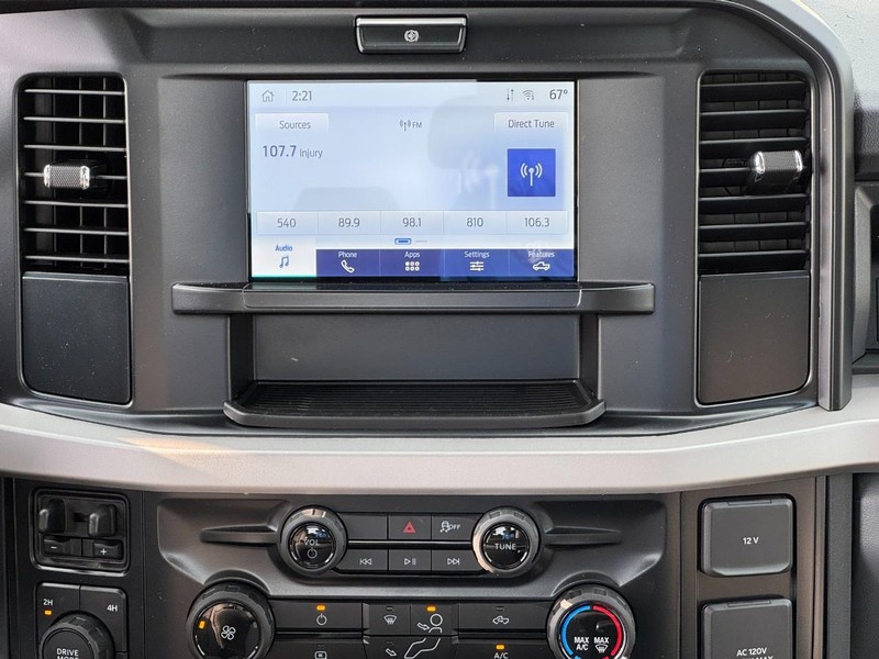 Ford Super Duty F-250 SRW Vehicle Image 09