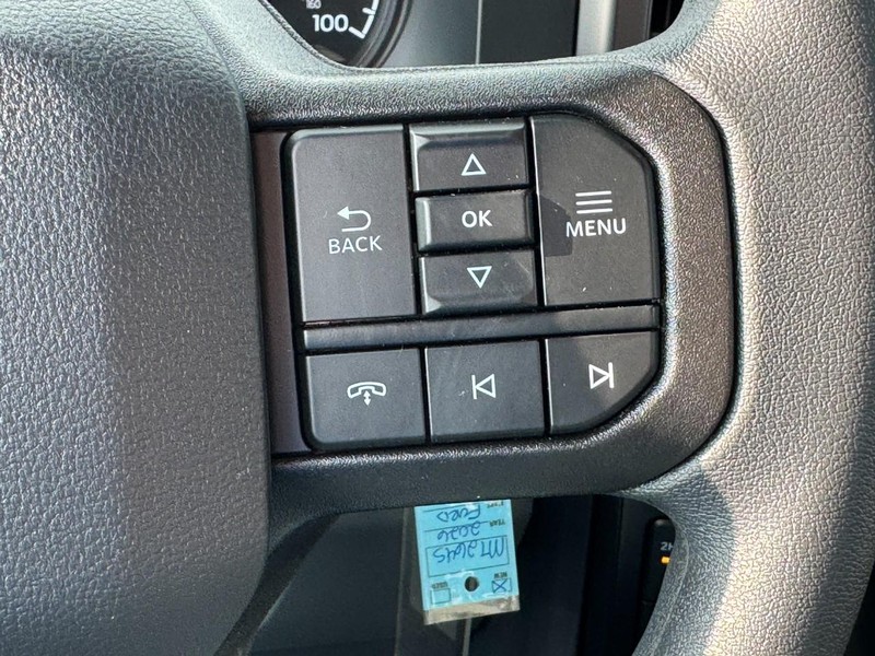 Ford Super Duty F-250 SRW Vehicle Image 15