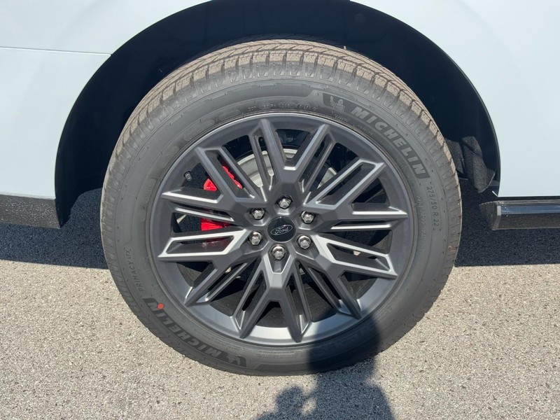 Ford Expedition Vehicle Image 04