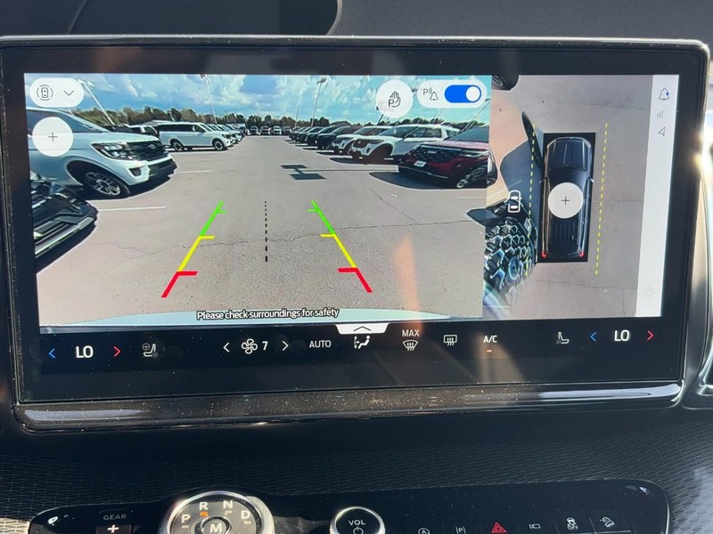 Ford Expedition Vehicle Image 18