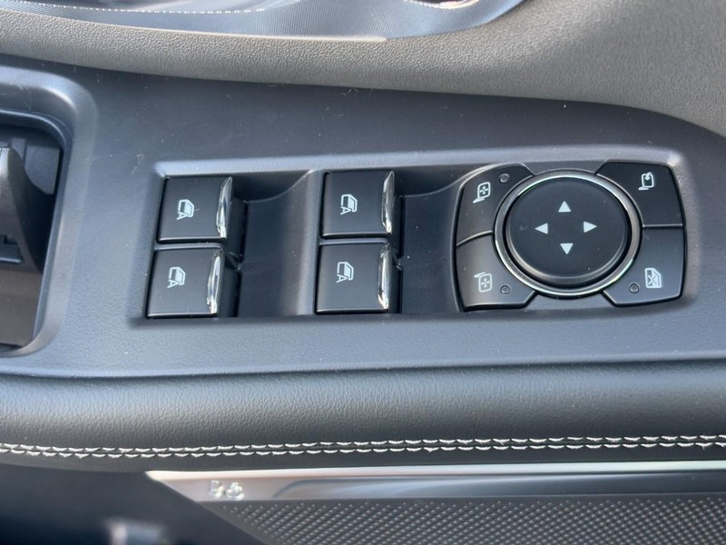 Ford Expedition Vehicle Image 21