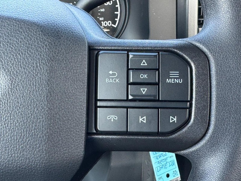 Ford Super Duty F-250 SRW Vehicle Image 15