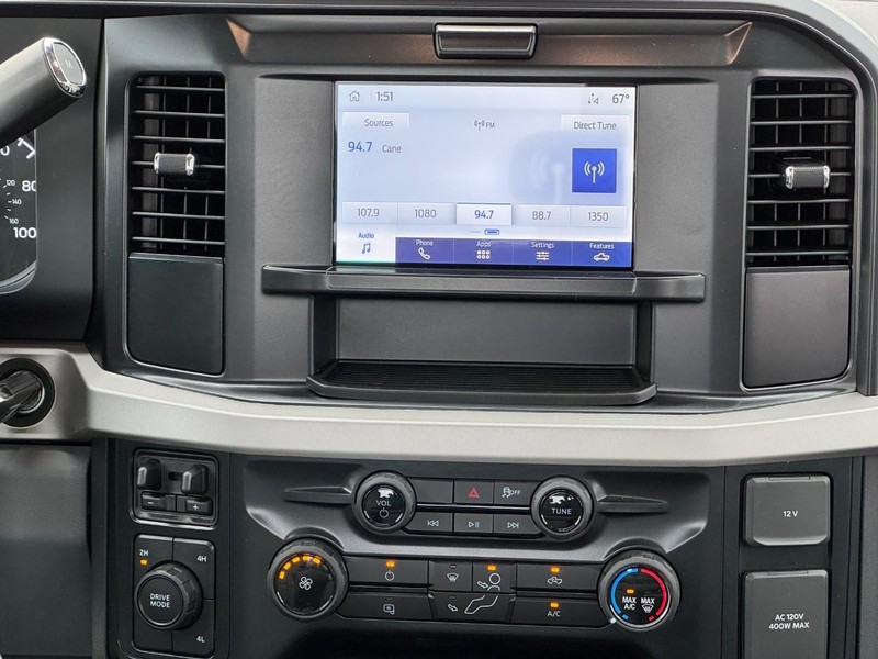 Ford Super Duty F-250 SRW Vehicle Image 08