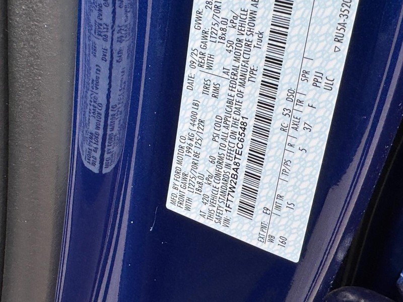 Ford Super Duty F-250 SRW Vehicle Image 19