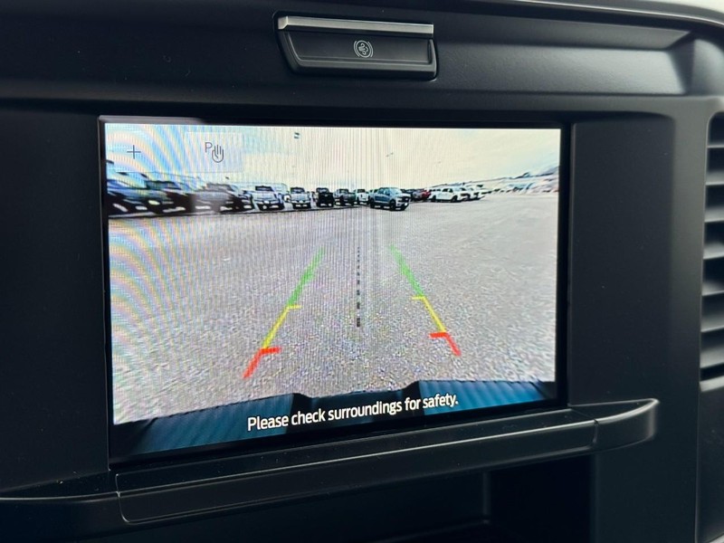 Ford Super Duty F-250 SRW Vehicle Image 17