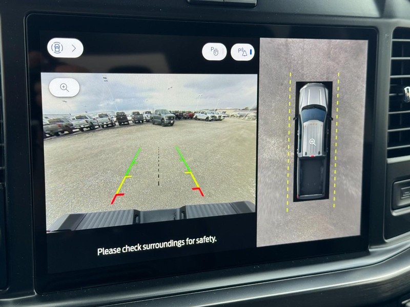 Ford Super Duty F-350 SRW Vehicle Image 20