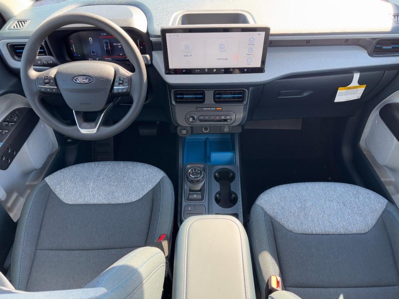 Ford Maverick Vehicle Image 06