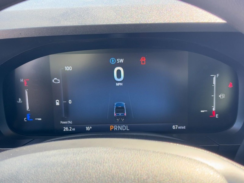 Ford Maverick Vehicle Image 14