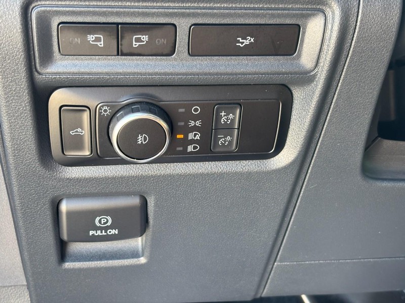 Ford F-150 Vehicle Image 16