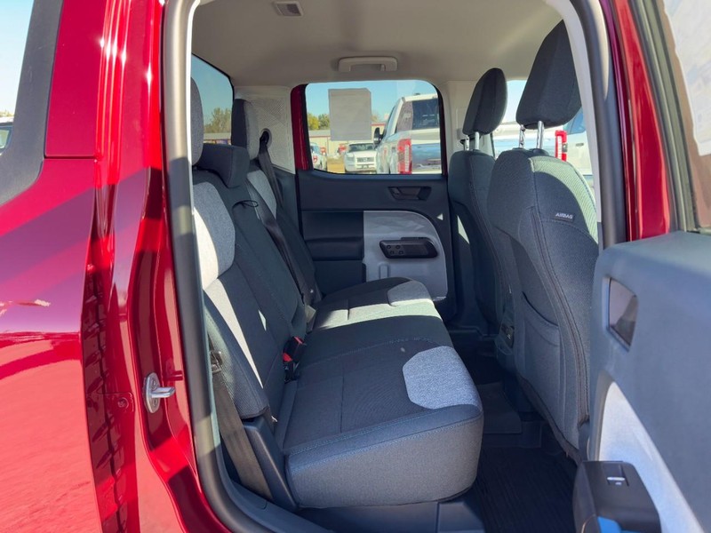 Ford Maverick Vehicle Full-screen Gallery Image 5