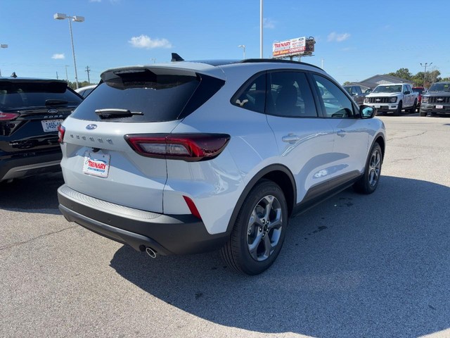 Ford Escape Vehicle Image 03