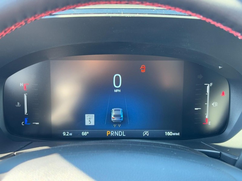 Ford Escape Vehicle Full-screen Gallery Image 14