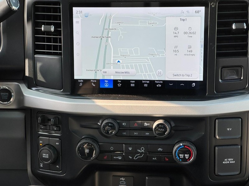 Ford Super Duty F-350 SRW Vehicle Image 09