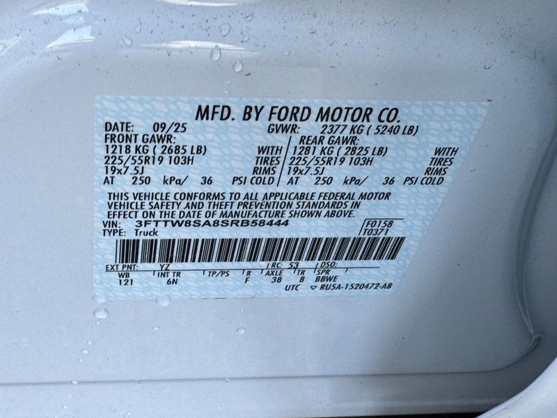 Ford Maverick Vehicle Full-screen Gallery Image 18