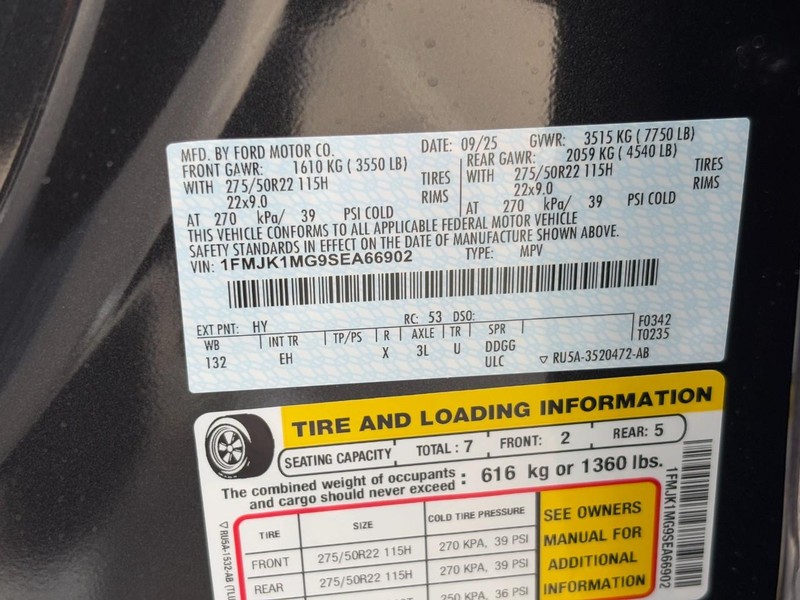 Ford Expedition Max Vehicle Full-screen Gallery Image 25