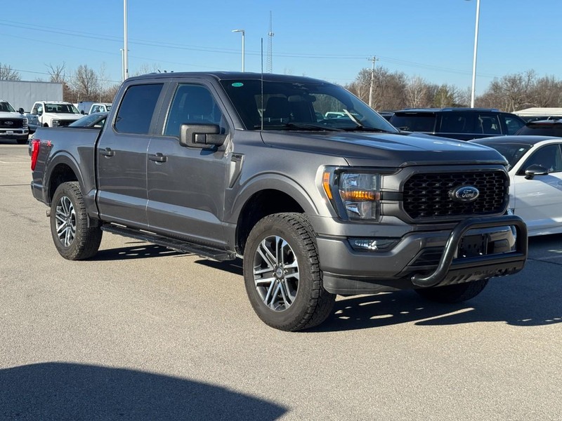 Ford F-150 Vehicle Full-screen Gallery Image 2