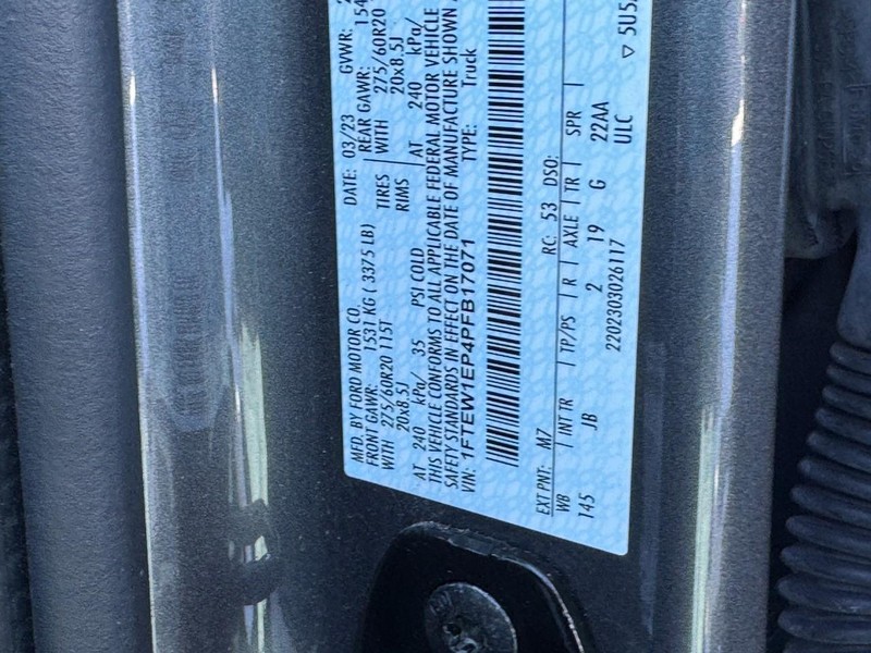 Ford F-150 Vehicle Full-screen Gallery Image 26