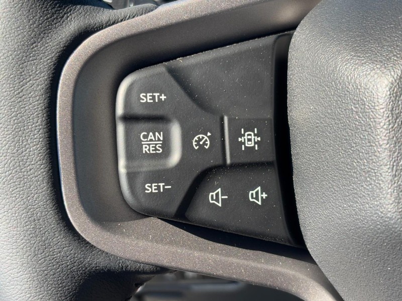 Ford Bronco Vehicle Full-screen Gallery Image 12