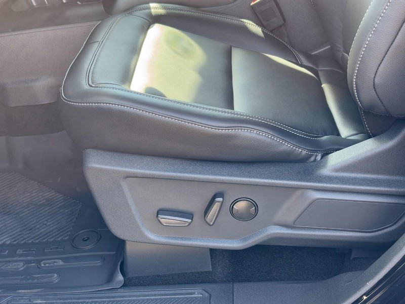 Ford Bronco Vehicle Full-screen Gallery Image 20