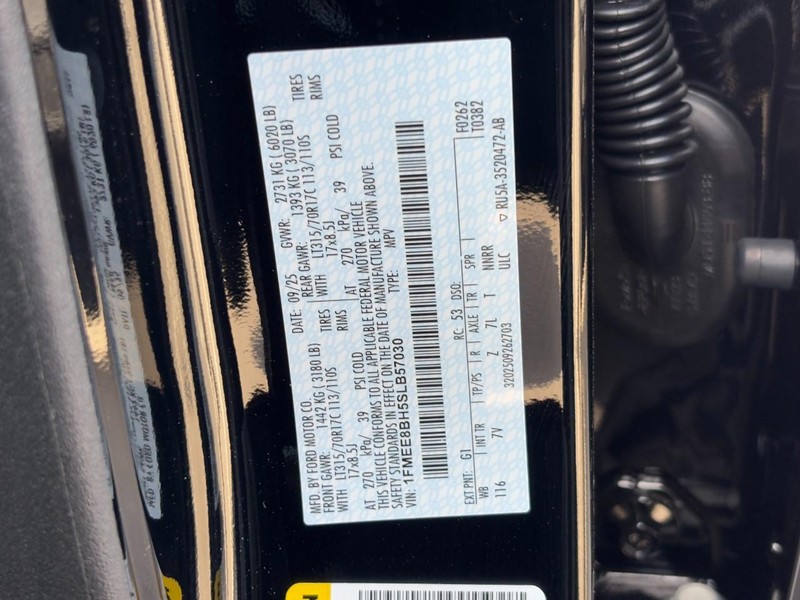 Ford Bronco Vehicle Full-screen Gallery Image 21