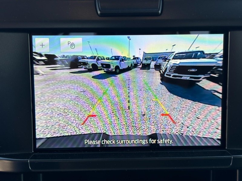 Ford Super Duty F-350 SRW Vehicle Image 17