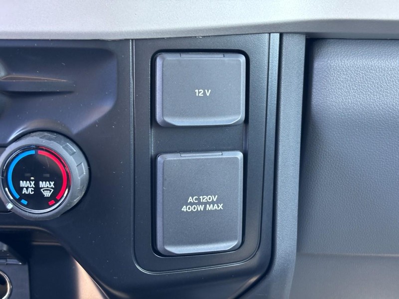Ford Super Duty F-350 SRW Vehicle Image 20