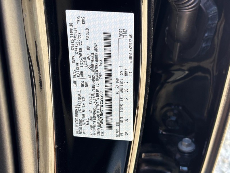 Ford Super Duty F-350 SRW Vehicle Image 24