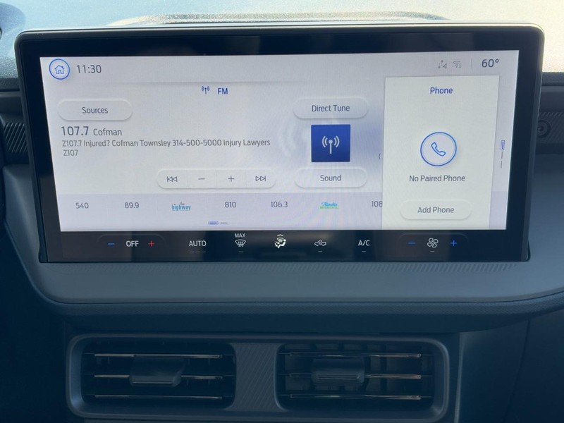 Ford Maverick Vehicle Full-screen Gallery Image 8