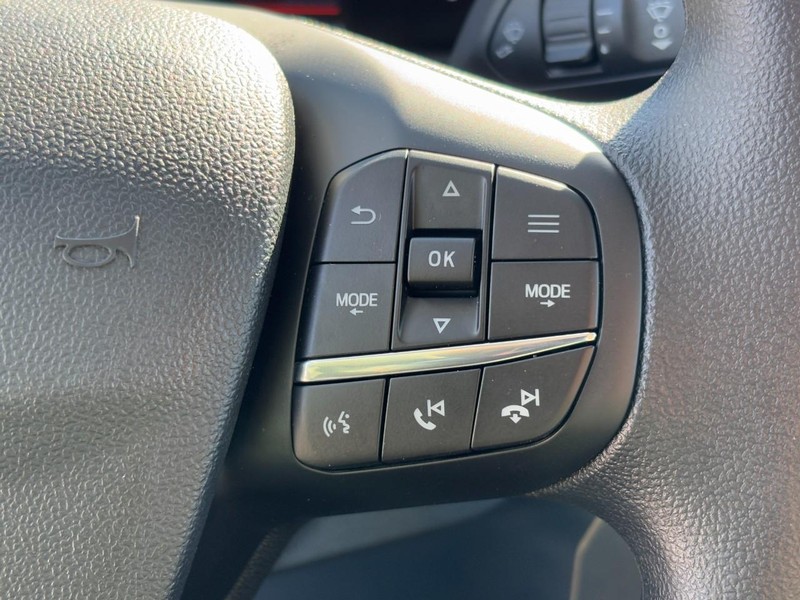 Ford Maverick Vehicle Full-screen Gallery Image 13