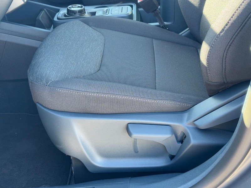 Ford Maverick Vehicle Full-screen Gallery Image 20