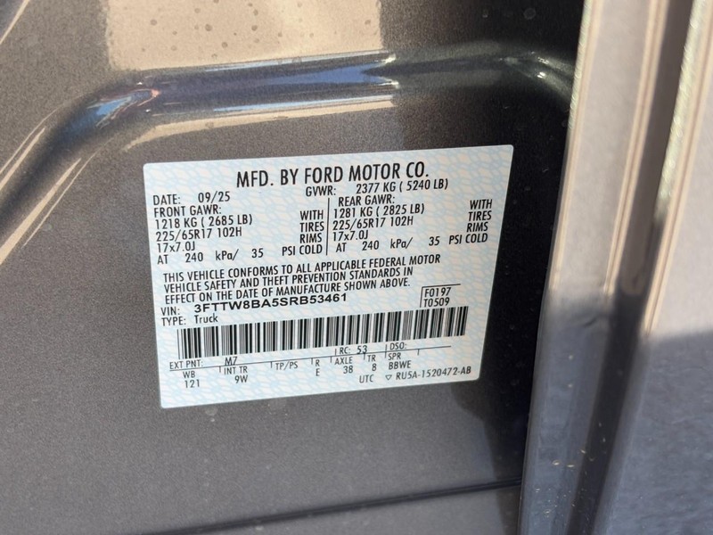 Ford Maverick Vehicle Full-screen Gallery Image 21