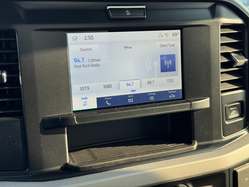 Ford Super Duty F-350 SRW Vehicle Image 14