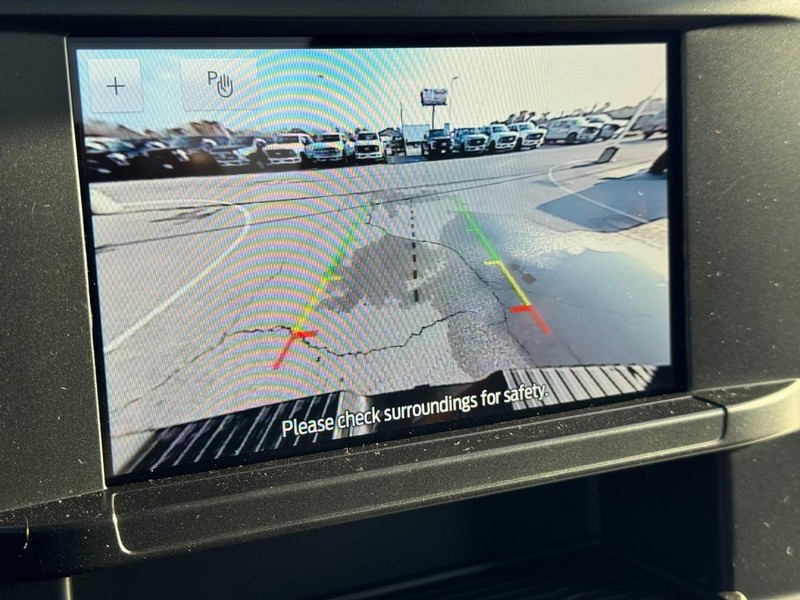 Ford Super Duty F-350 SRW Vehicle Image 15