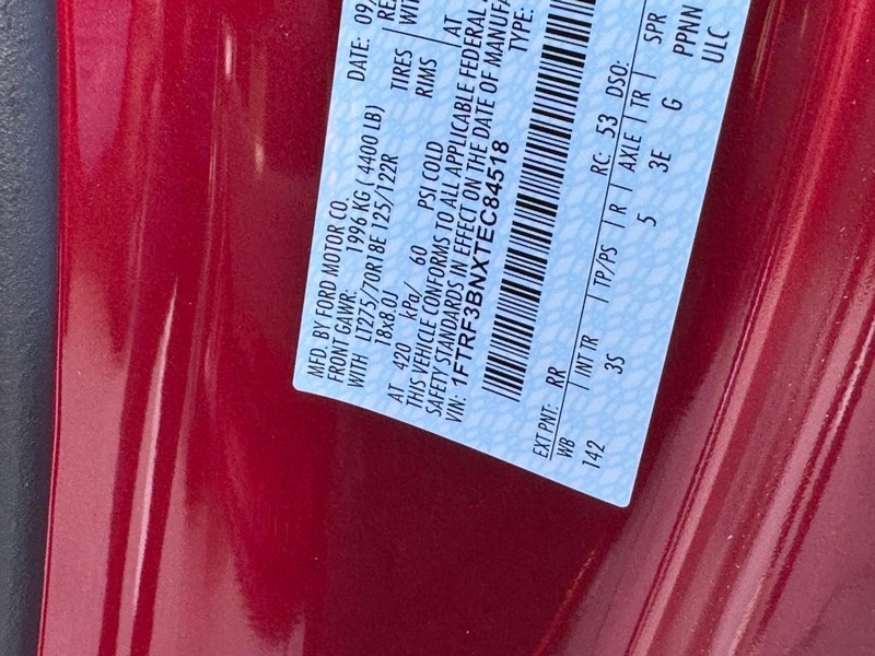 Ford Super Duty F-350 SRW Vehicle Image 17