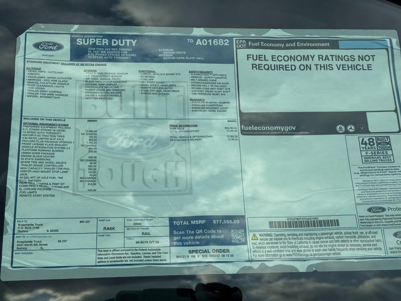 Ford Super Duty F-550 DRW Vehicle Full-screen Gallery Image 17