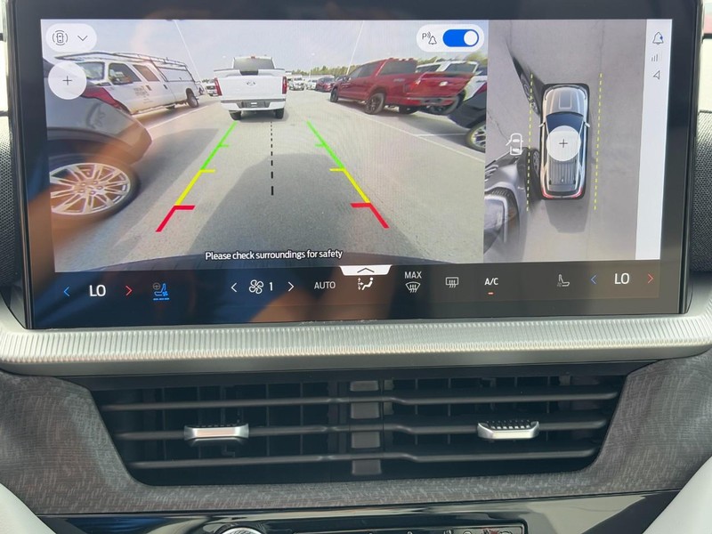 Ford Explorer Vehicle Image 17