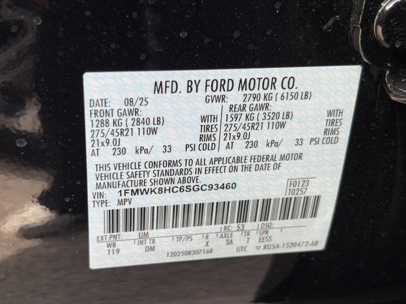 Ford Explorer Vehicle Image 24