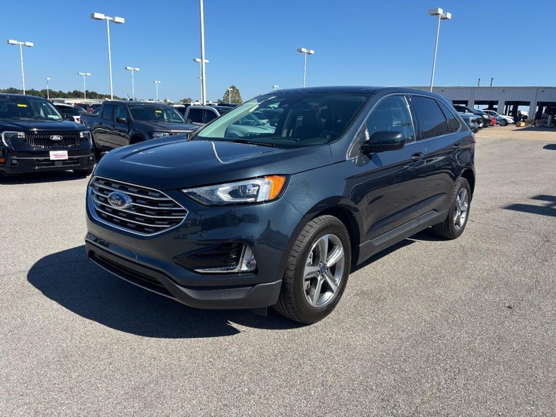 Ford Edge Vehicle Full-screen Gallery Image 8