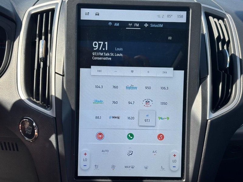 Ford Edge Vehicle Full-screen Gallery Image 22