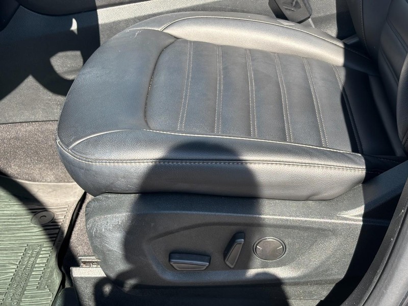 Ford Edge Vehicle Full-screen Gallery Image 27