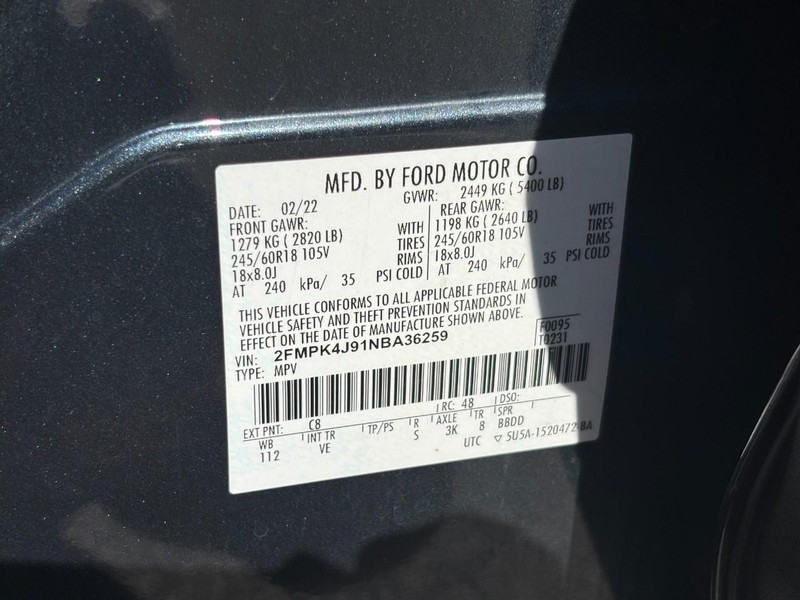 Ford Edge Vehicle Full-screen Gallery Image 29