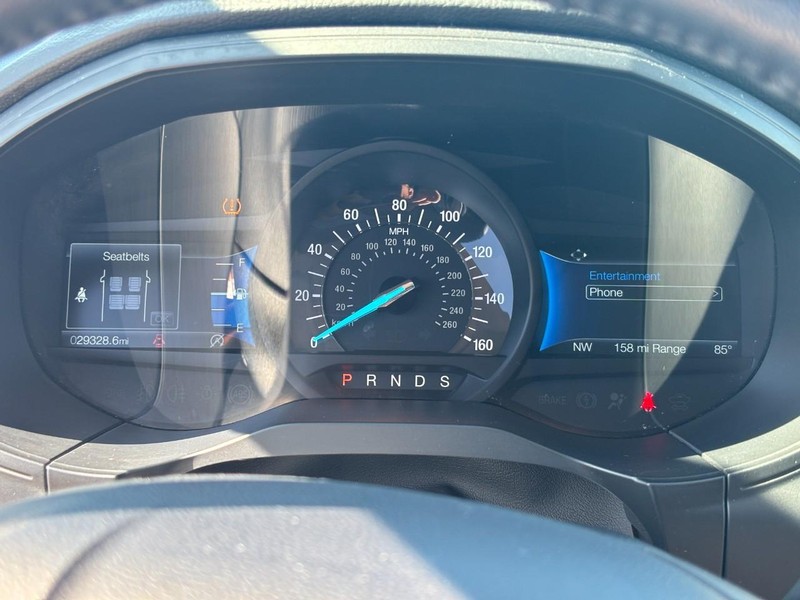 Ford Edge Vehicle Full-screen Gallery Image 21