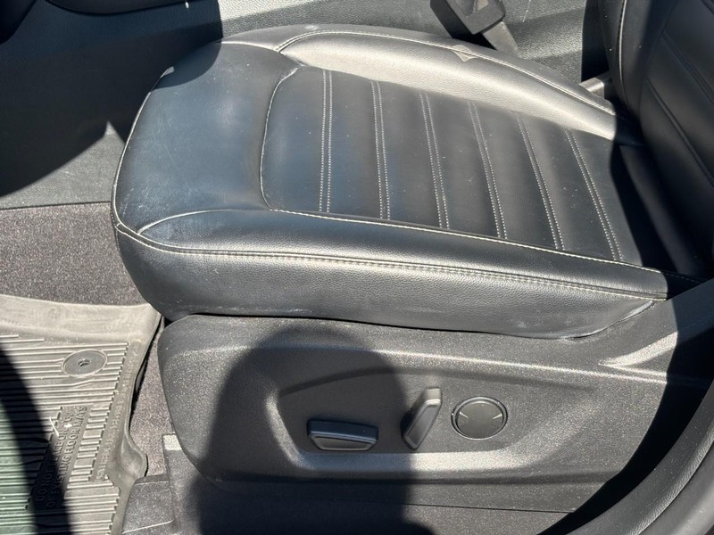 Ford Edge Vehicle Full-screen Gallery Image 27